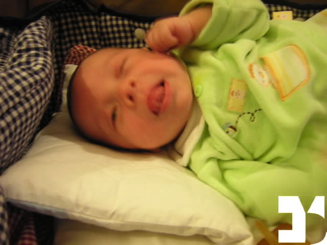 Parenti - Gabriele - 20040421 - 1 mese - 676.jpg